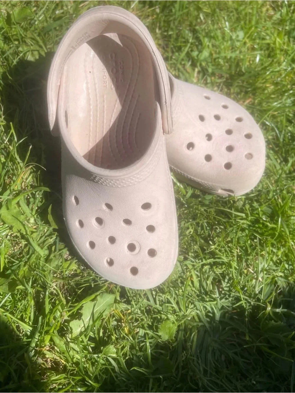 CROCS light pale